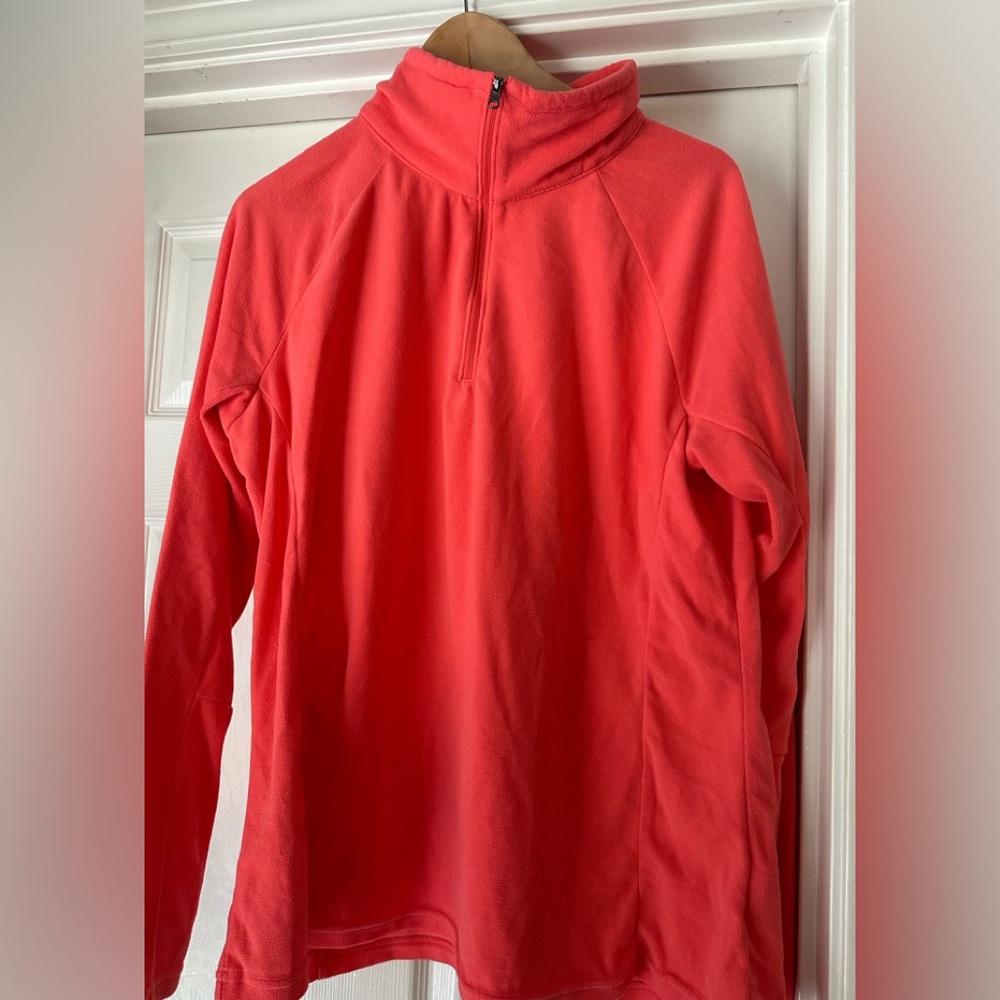 Womens Columbia fleece 1/4 zip.  Size XXL